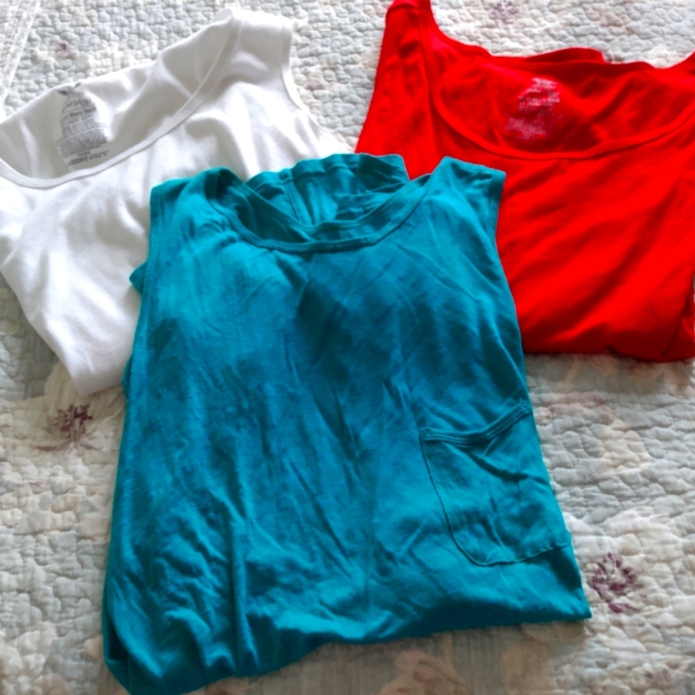 Tank tops SOLD